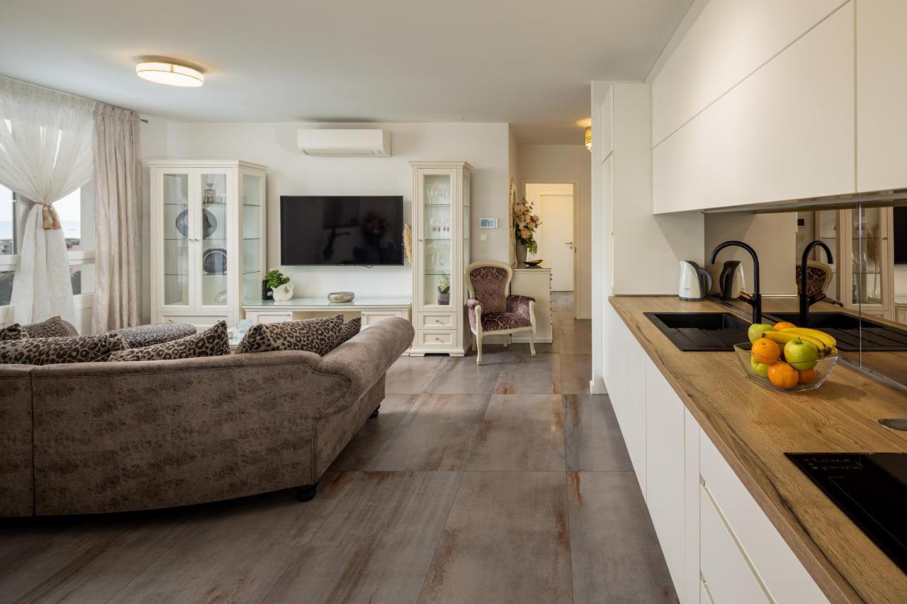Luxury Apartment Azure Спліт Екстер'єр фото